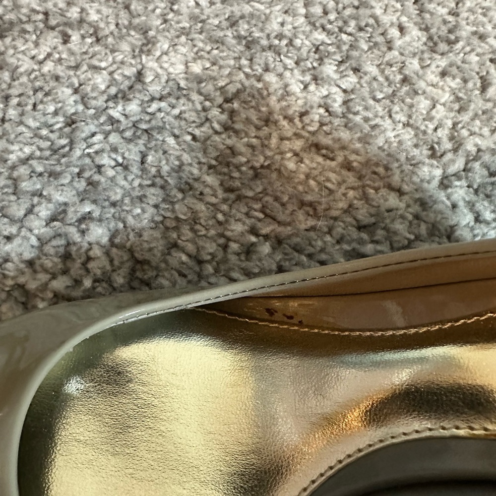 Lauren Ralph Lauren Beige Patent Leather Pumps Size 6 - Picture 6 of 10